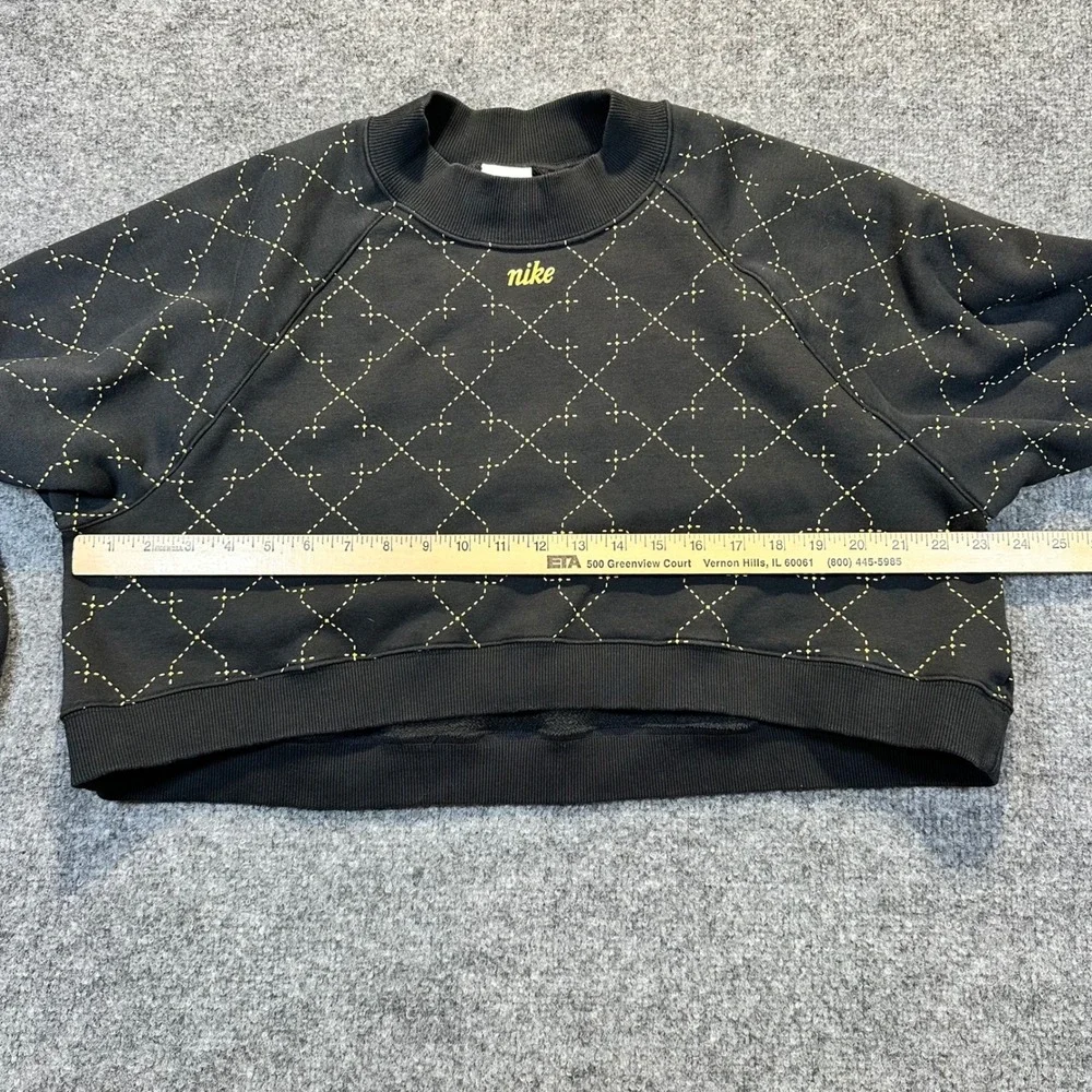 Nike Cropped Sweatshirt Women Medium‎ Black Stitched Glitter Diamond Streetwear